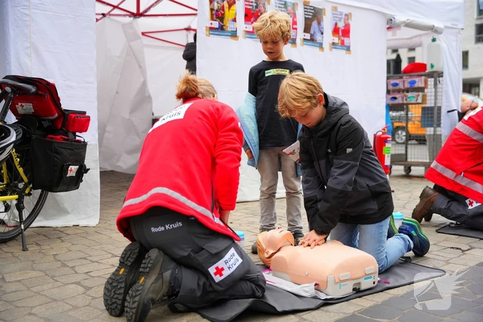 Veiligheidsmarkt trekt belangstellenden