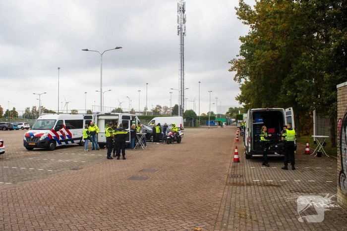 Politie houdt verkeerscontrole