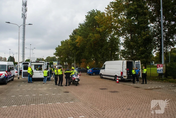 Politie houdt verkeerscontrole