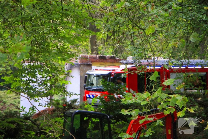 woning volledig verwoest na grote brand