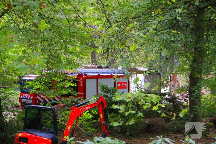 woning volledig verwoest na grote brand