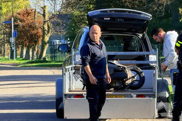 Scooterrijder gewond bij aanrijding met tractor