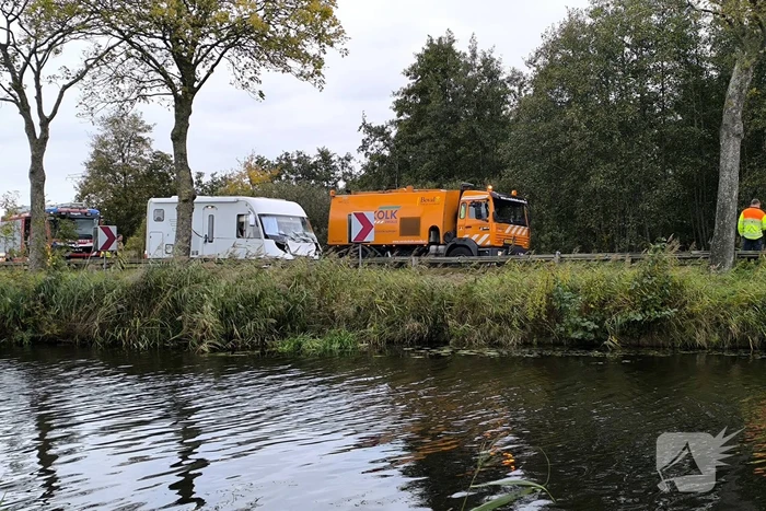 Botsing tussen bestelbus en camper