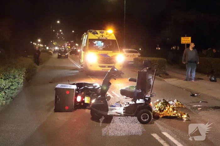 Man op scootmobiel gewond bij ongeval met bezorgbrommer