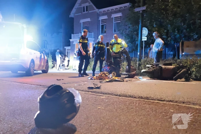 Man op scootmobiel gewond bij ongeval met bezorgbrommer