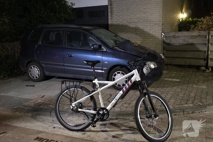 Auto opgeblazen in nachtelijke explosie