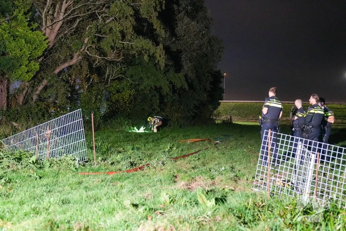 Woningbrand met veel bomen