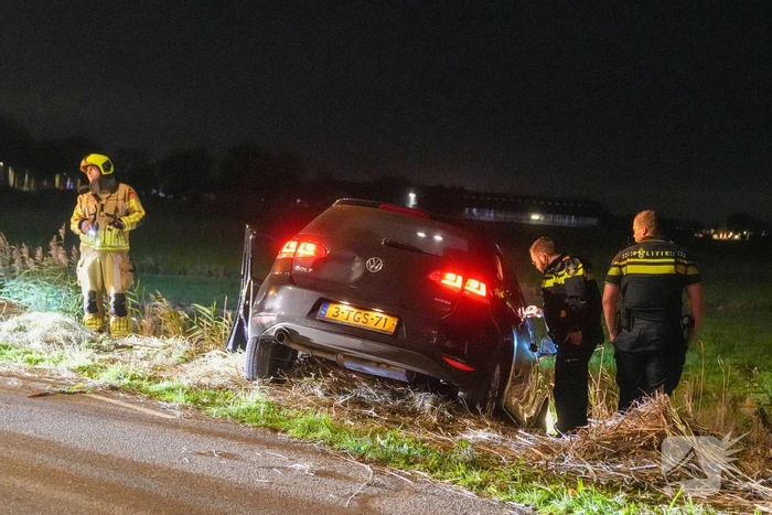 Auto bijna te water