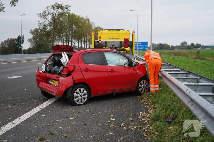 Voertuigen zwaar beschadigd bij ongeval op snelweg