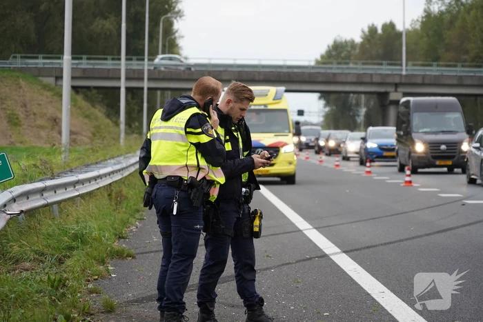 Voertuigen zwaar beschadigd bij ongeval op snelweg