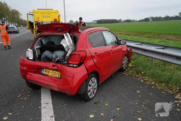 Voertuigen zwaar beschadigd bij ongeval op snelweg