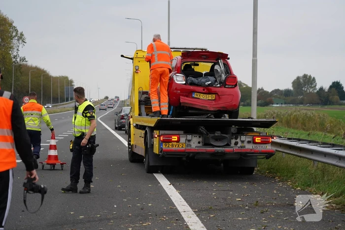 Voertuigen zwaar beschadigd bij ongeval op snelweg