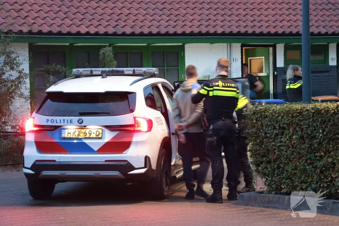 Persoon aangehouden bij incident in woning