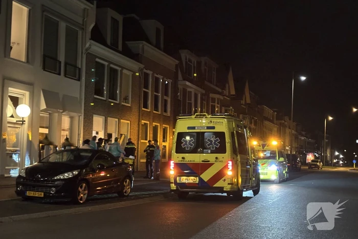 Gewonde nadat automobilist controle verliest in bocht