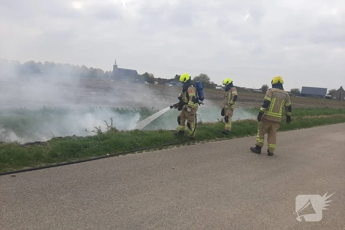 Bermbrand snel onder controle