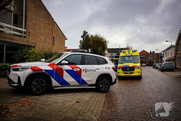Scooterrijdster geschept door automobilist