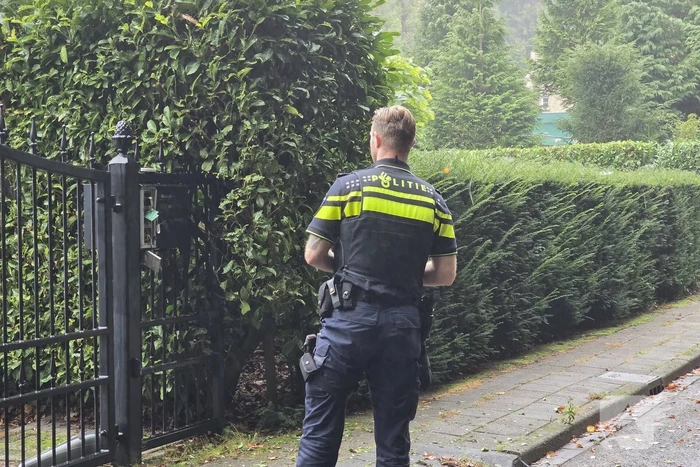 Toegangspoort zwaar beschadigd door knal