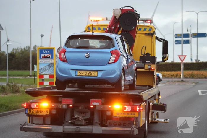 Auto Belandt Op De Kop Bij Ongeval