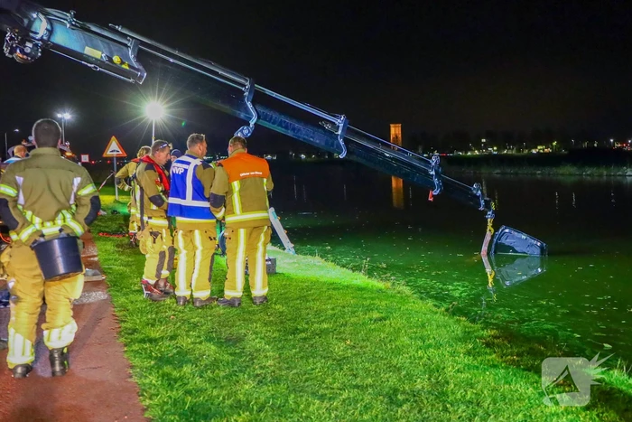 Inzittende auto in kritieke toestand na ongeval