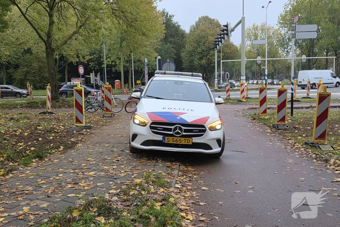 Meisje aangereden door auto tijdens fietstocht