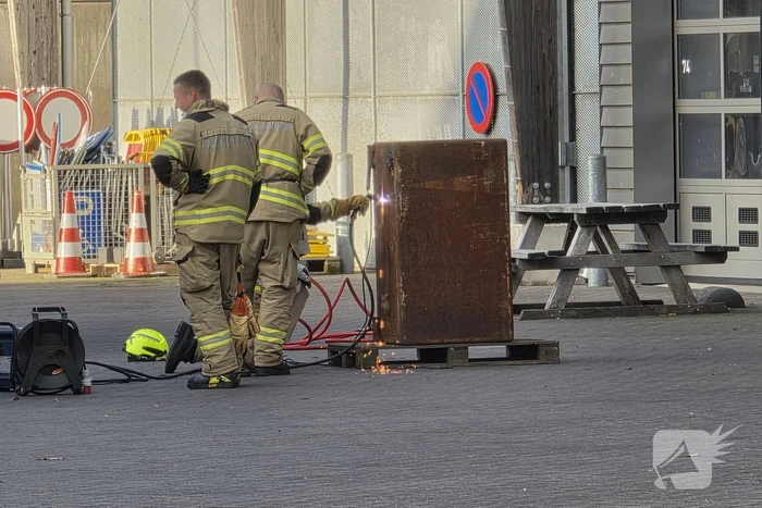 Brandweer Kraakt Gevonden Kluis