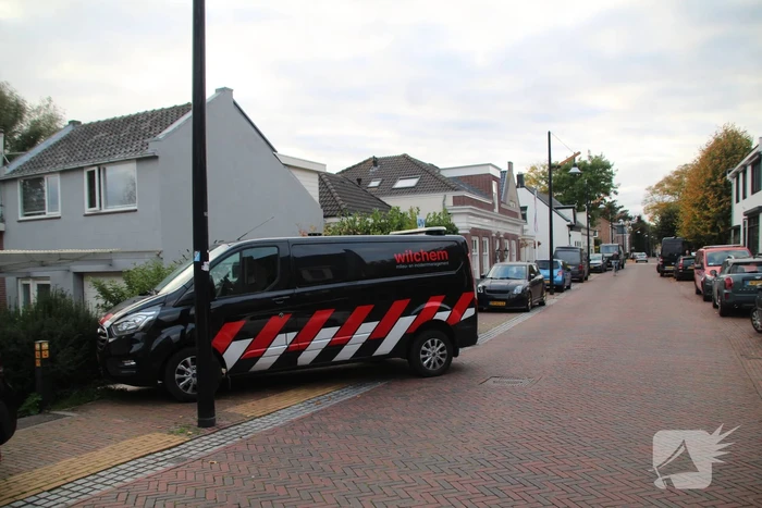 Politie Doorzoekt Woning Na Tip Over Chemische Stoffen
