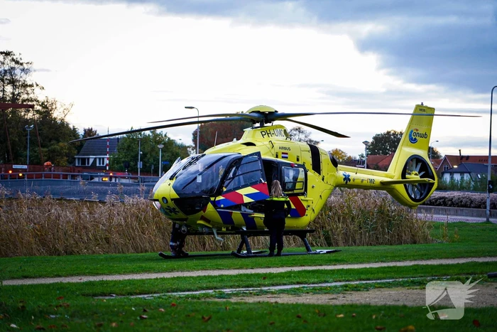 Traumahelikopter Ingezet Voor Medische Noodsituatie Trekt Veel Bekijks