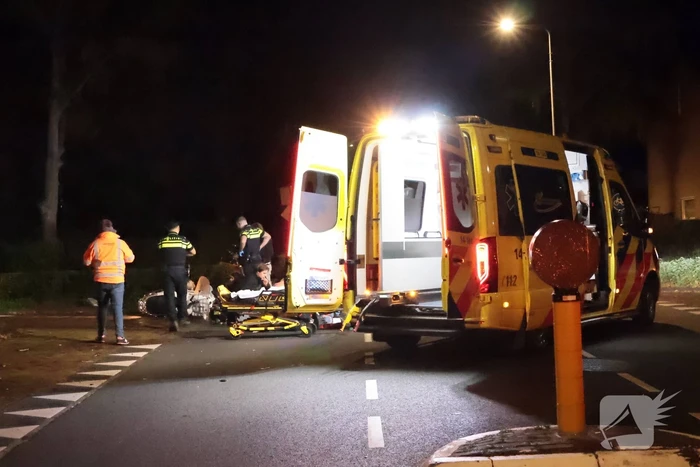 Ongeval tussen bestelbus en scooter met gewonden