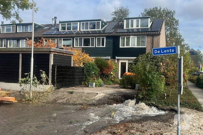 Schuttingplaatsing veroorzaakt lekkage