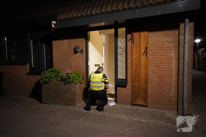 Explosie in woning zorgt voor gewonde