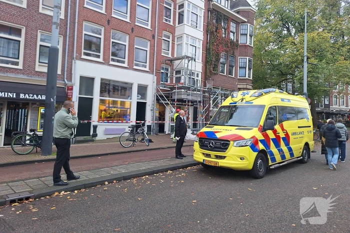 Werknemer valt van steiger bij werkzaamheden