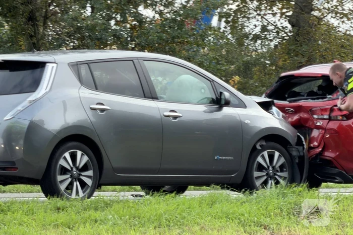 Kettingbotsing met drie auto's