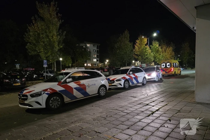 Politie en ambulance ingezet voor conflict in flatwoning