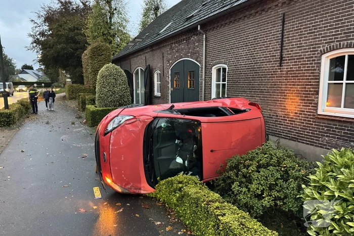 Vrouw komt met de schrik vrij na ongeval