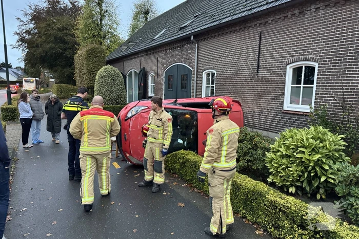 Vrouw komt met de schrik vrij na ongeval
