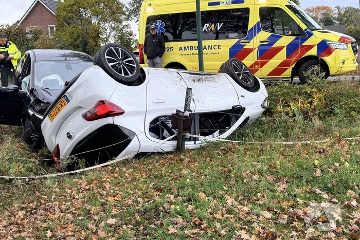 Meerdere auto's botsen bij zwaar ongeval