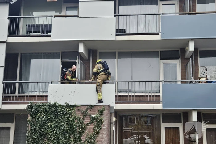 Mogelijke brand in flatgebouw