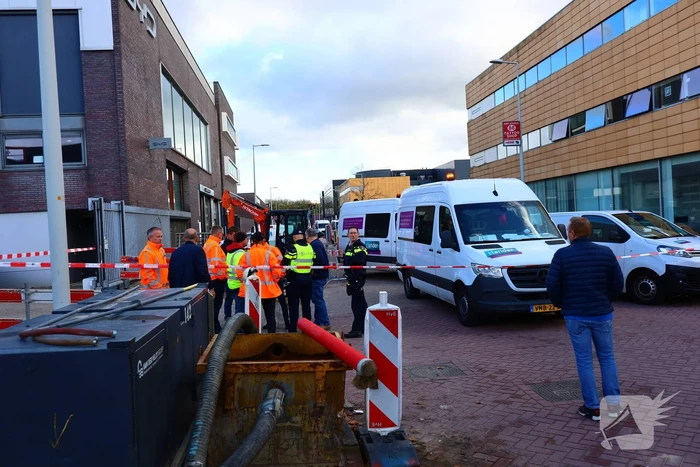 Ongeval leidt tot politieafsluiting bij autodealer