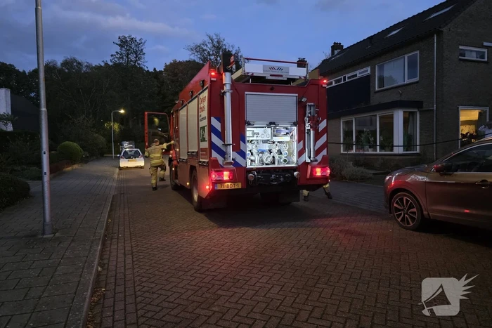 Brand in bijgebouw snel onder controle