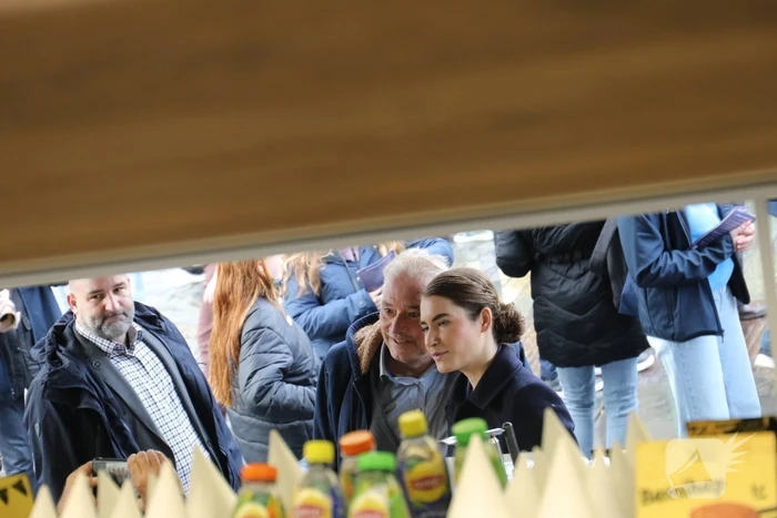 Lidewij de Vos brengt bezoek aan de stad
