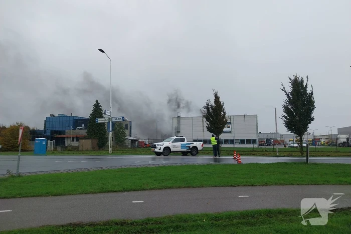 Grootschalige inzet bij industriebrand