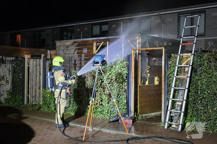 Brand in bijgebouw snel geblust