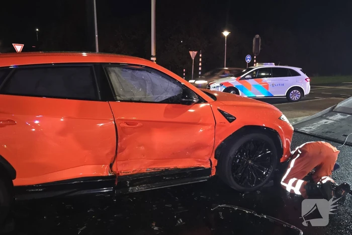Lamborghini van drie ton in de kreukels bij crash
