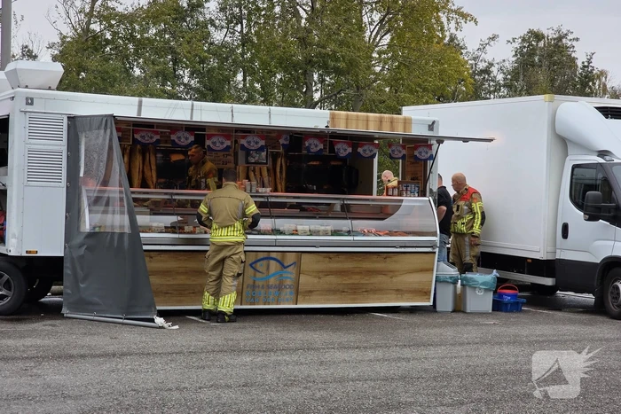 Viskraam brand snel onder controle