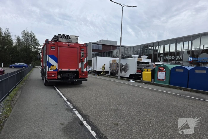 Viskraam brand snel onder controle