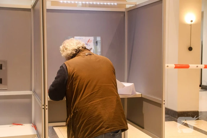 Veel mensen stemmen in de Leidse regio
