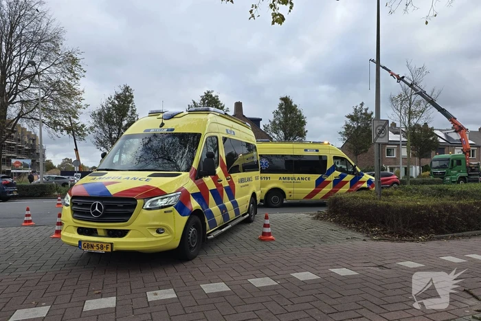 Auto belandt in bosschages