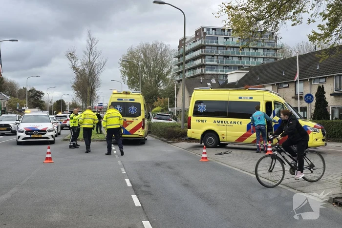 Auto belandt in bosschages