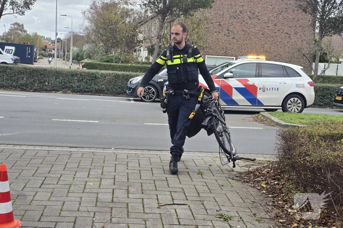 Auto belandt in bosschages