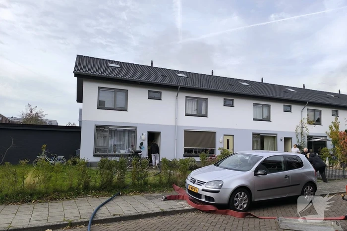 Brand in schuur snel onder controle